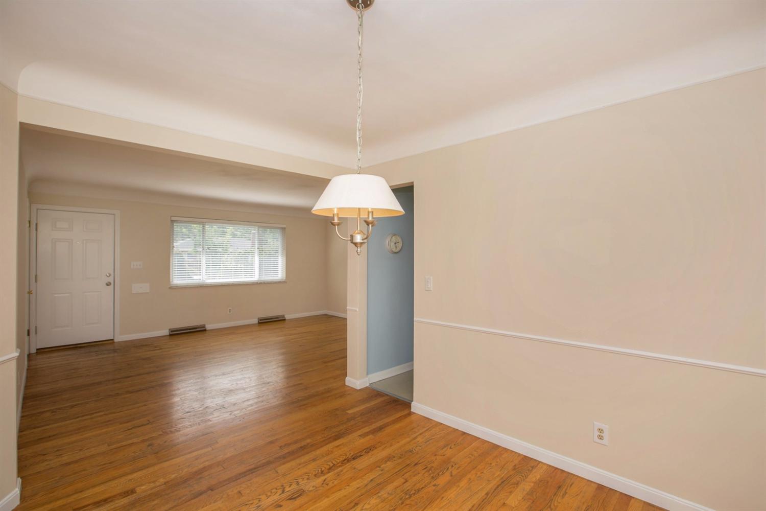 For Sale: 6652 Kirkland Dr Cincinnati, OH 45224