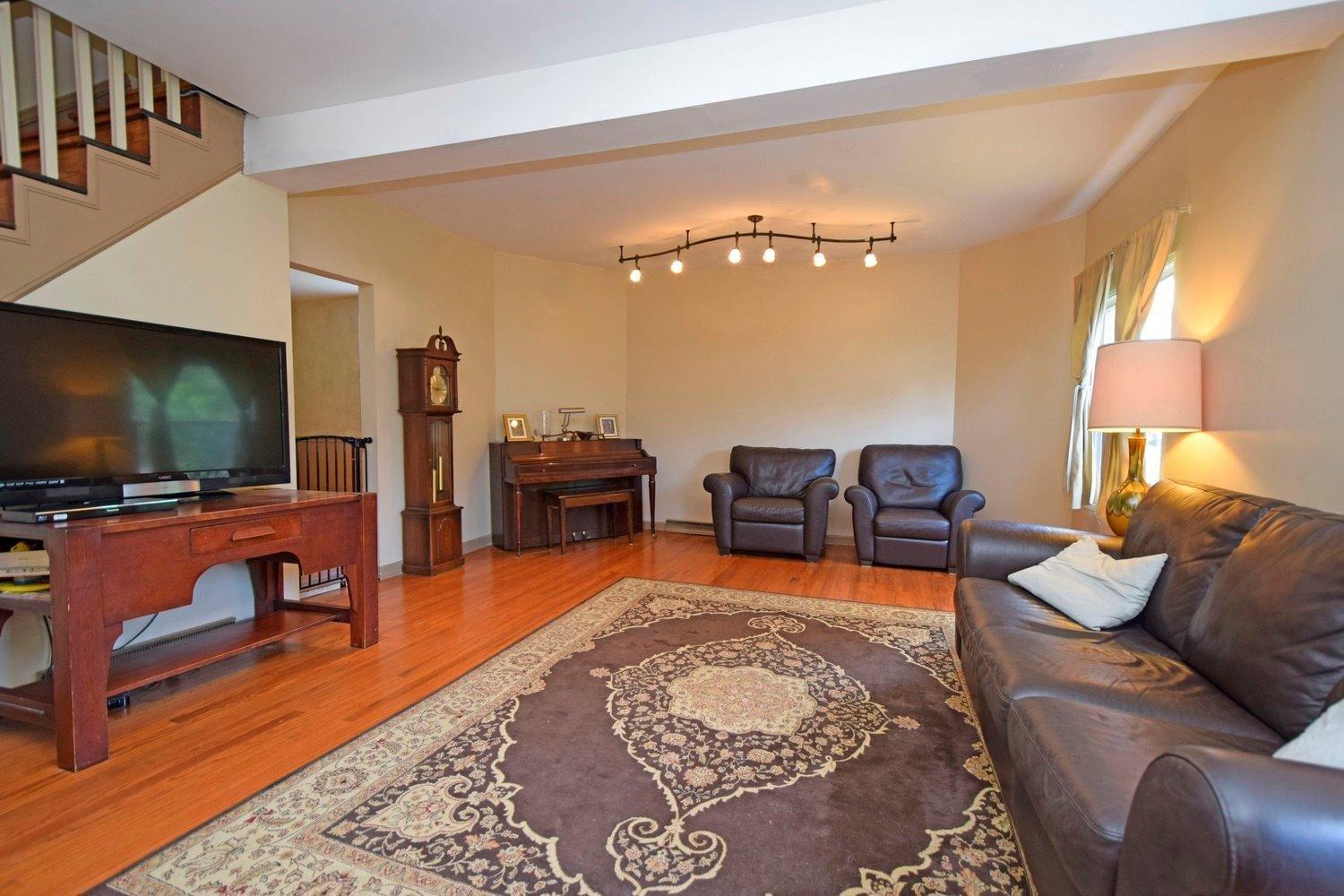 For Sale: 4528 Homer Ave Cincinnati, OH 45227