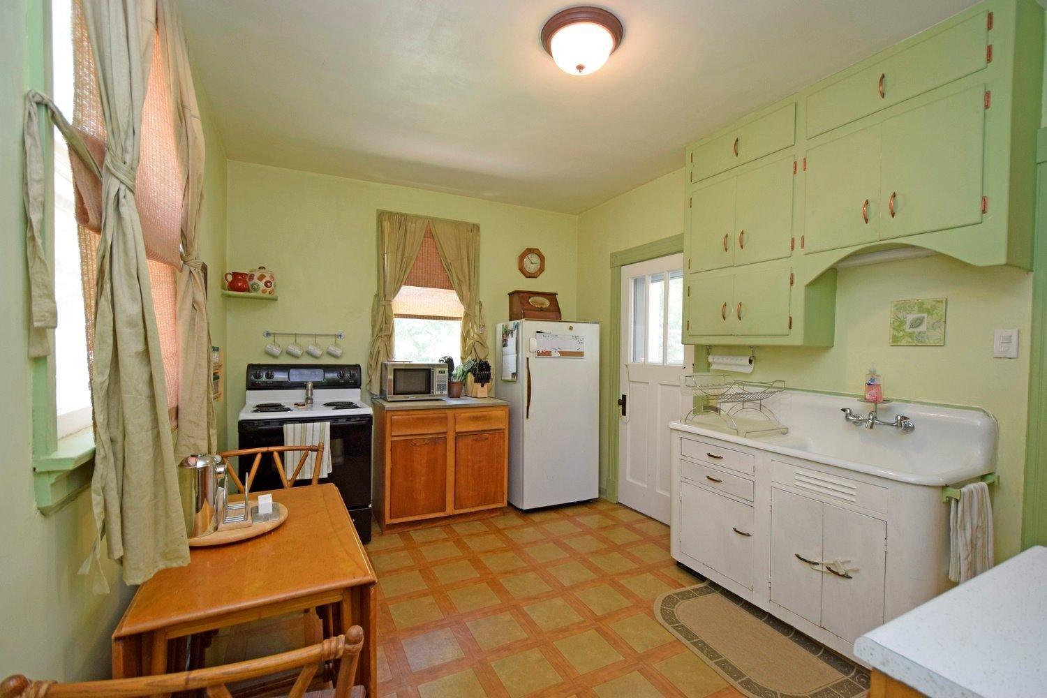 For Sale: 4528 Homer Ave Cincinnati, OH 45227