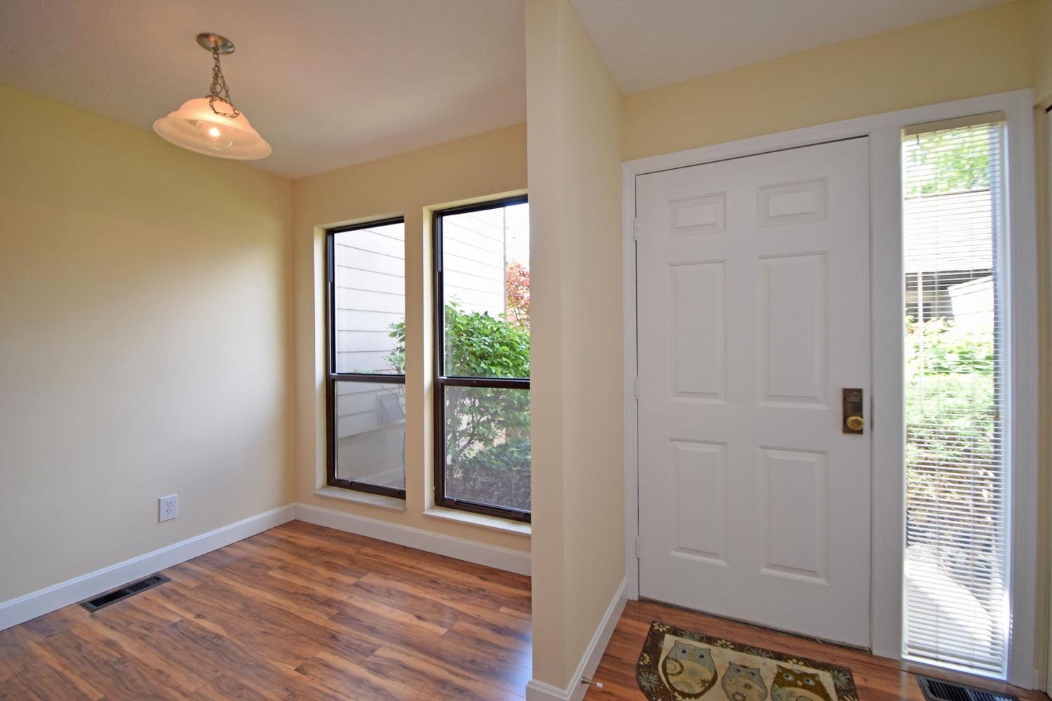 For Sale: 2244 Clough Ridge Dr Cincinnati, OH 45230