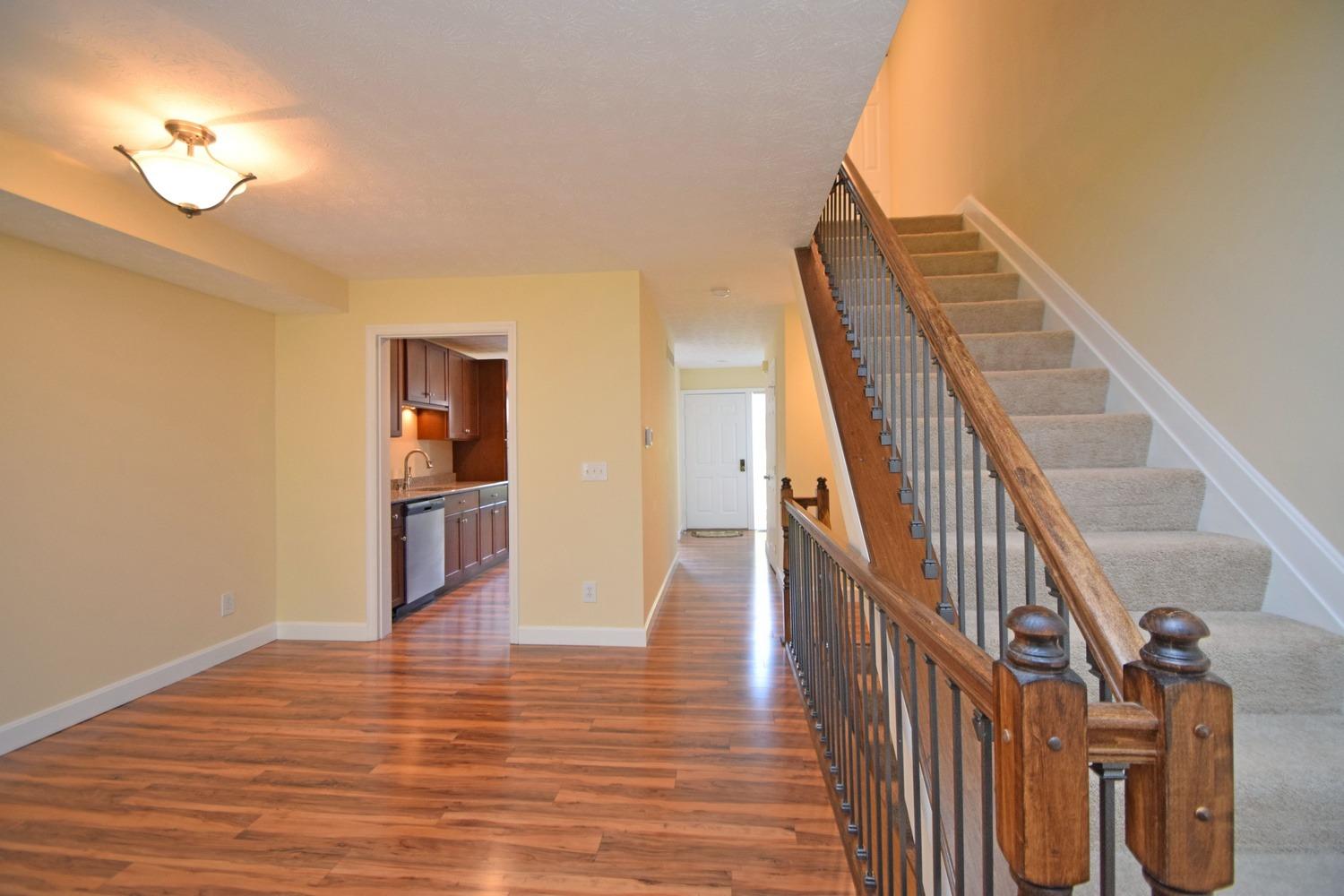 For Sale: 2244 Clough Ridge Dr Cincinnati, OH 45230