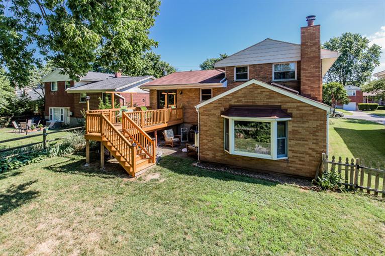 For Sale: 1271 Meadowbright Ln Cincinnati, OH 45230