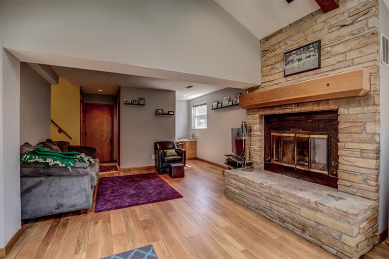 For Sale: 1271 Meadowbright Ln Cincinnati, OH 45230