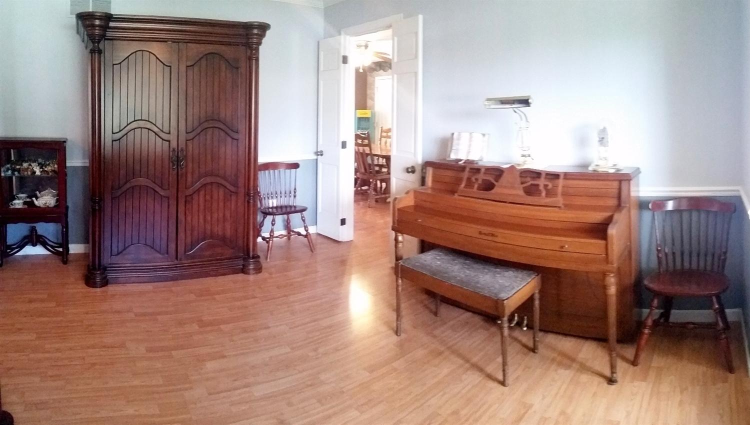 For Sale: 7399 State Rd Cincinnati, OH 45230