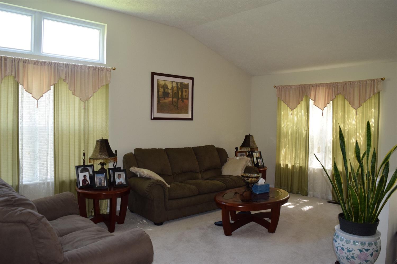 10707 Stargate Ln