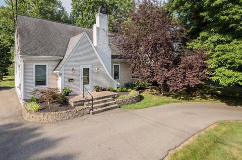 7748 Spirea Dr