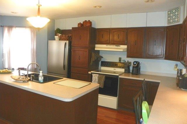 5259 Relluk Dr