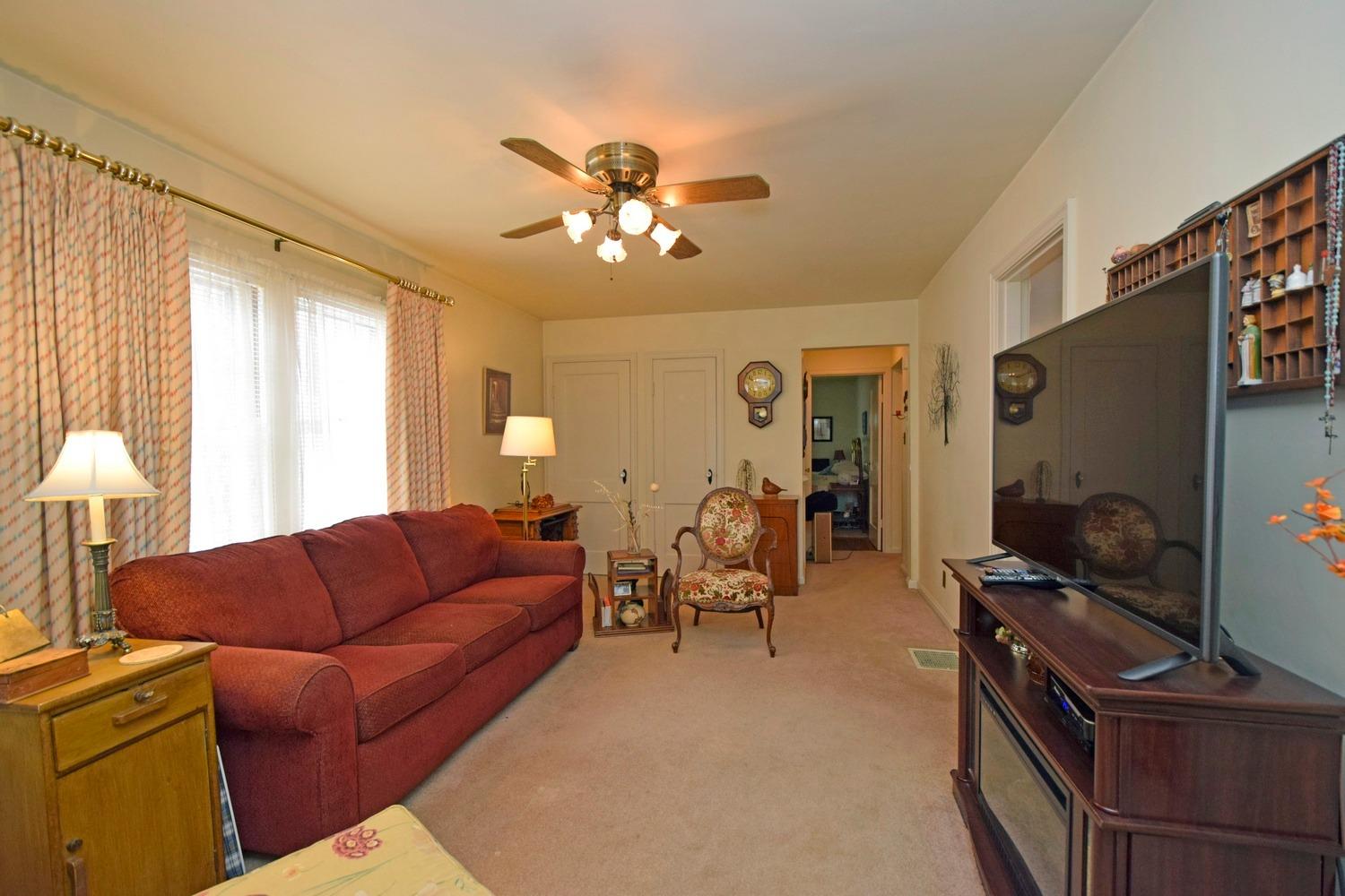 For Sale: 1925 Sterling Ave Cincinnati, OH 45239