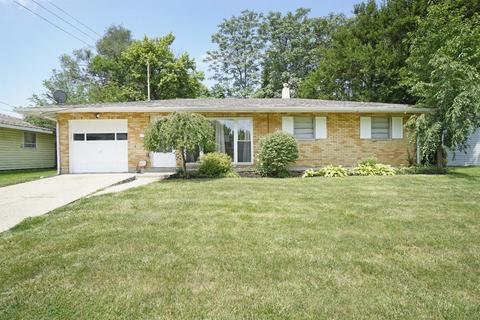 12 Oakwood Ct