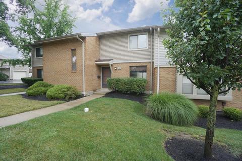 12 Oakwood Ct