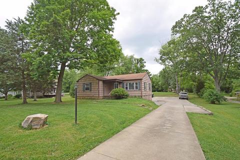 12 Oakwood Ct