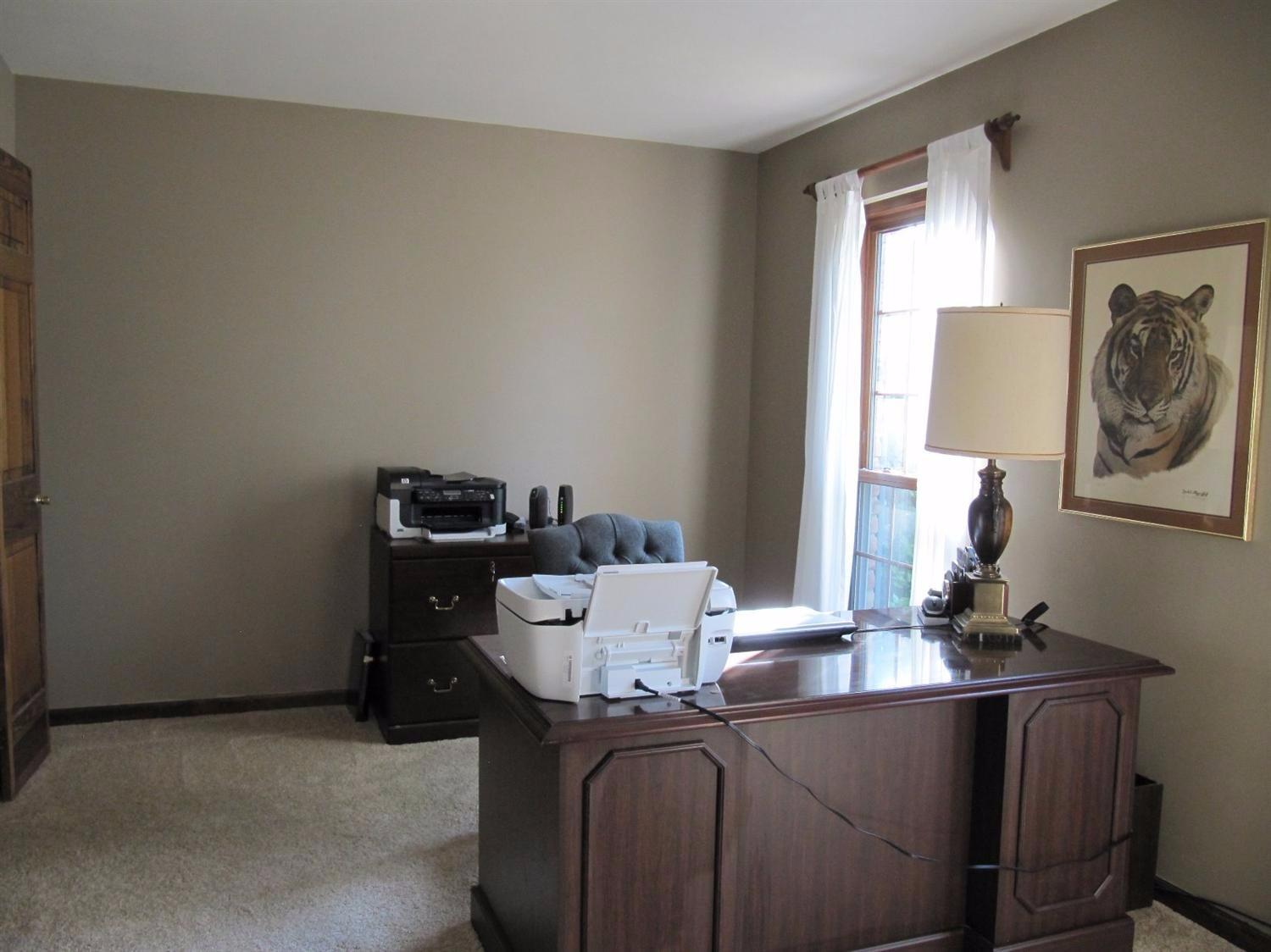 For Sale: 7118 Willowood Dr Cincinnati, OH 45241