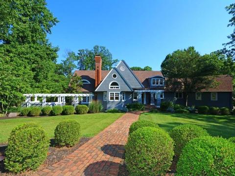 5925 Rettig Ln