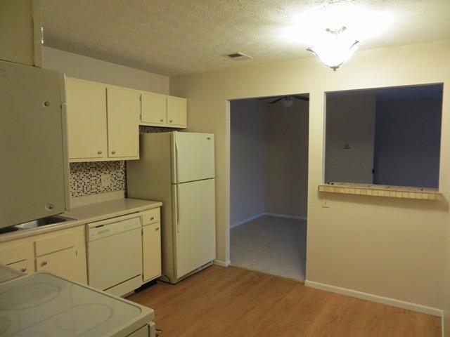 7234 Creekview Dr #APT 1, Cincinnati OH 45247