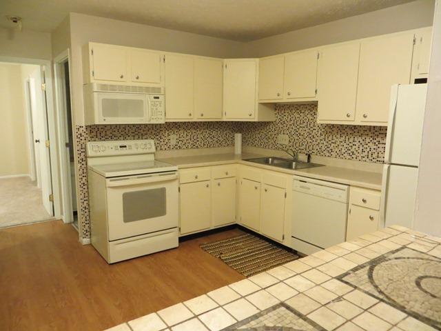 7234 Creekview Dr #APT 1, Cincinnati OH 45247