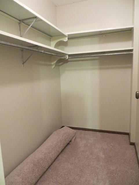 7234 Creekview Dr #APT 1, Cincinnati OH 45247