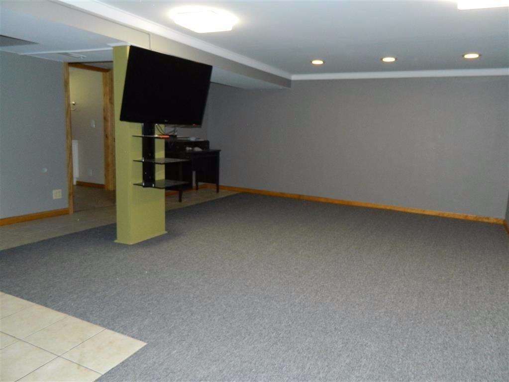 6229 Wesselman Rd, Cincinnati OH 45248