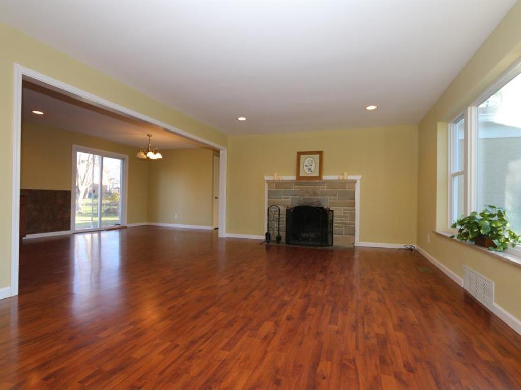 8246 Woodruff Rd