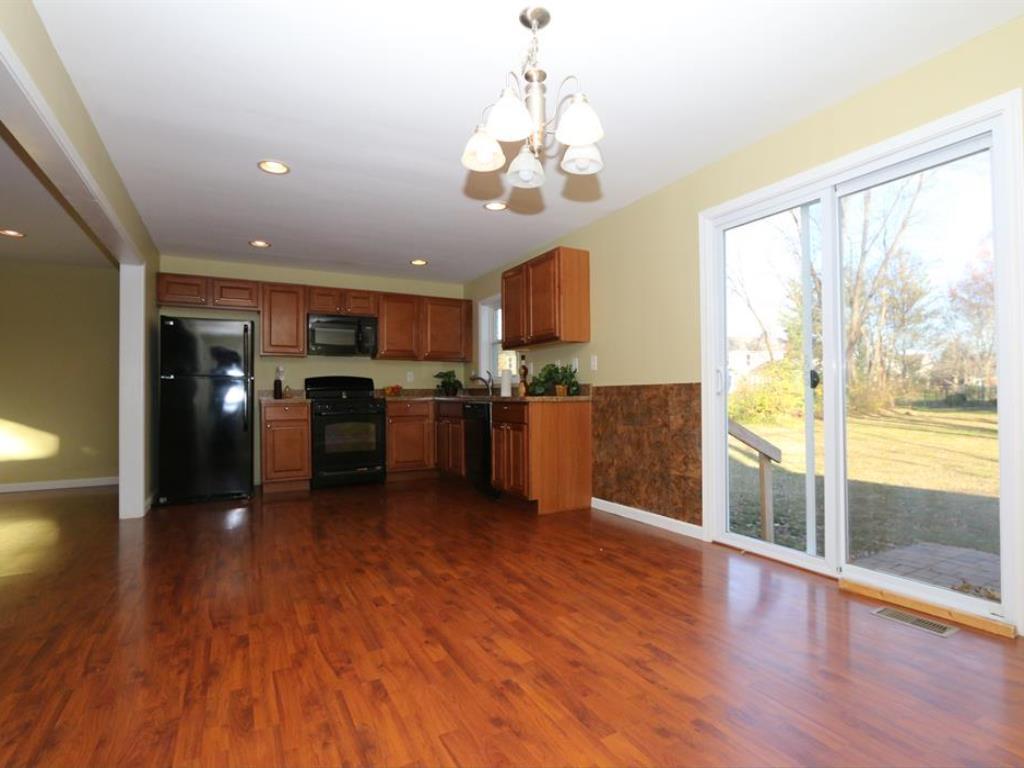 8246 Woodruff Rd