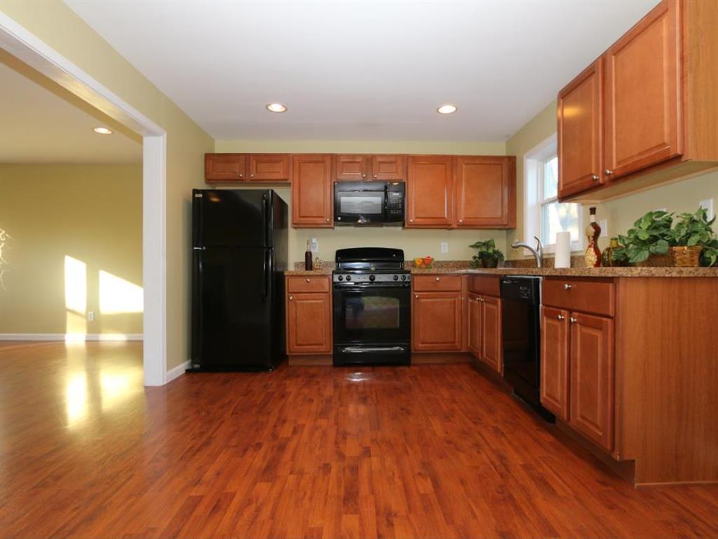 8246 Woodruff Rd