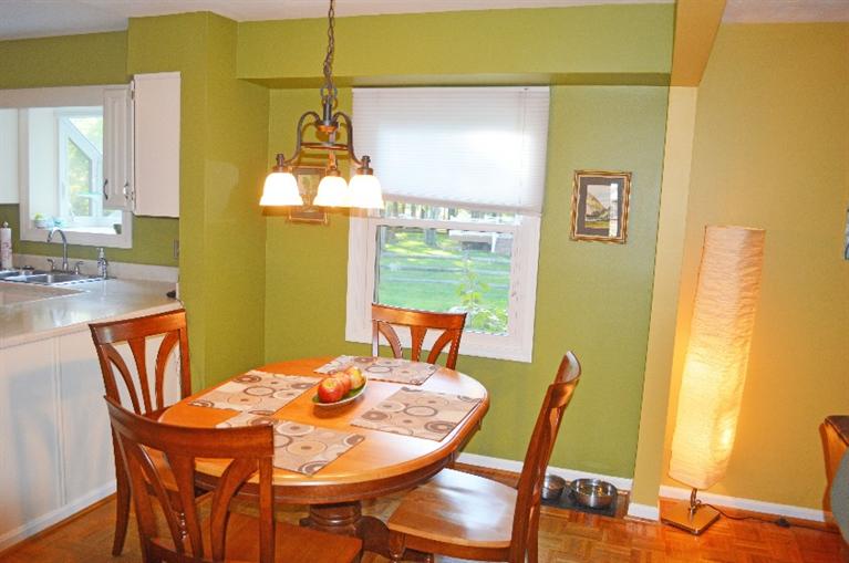 For Sale: 963 Duxbury Ct Cincinnati, OH 45255