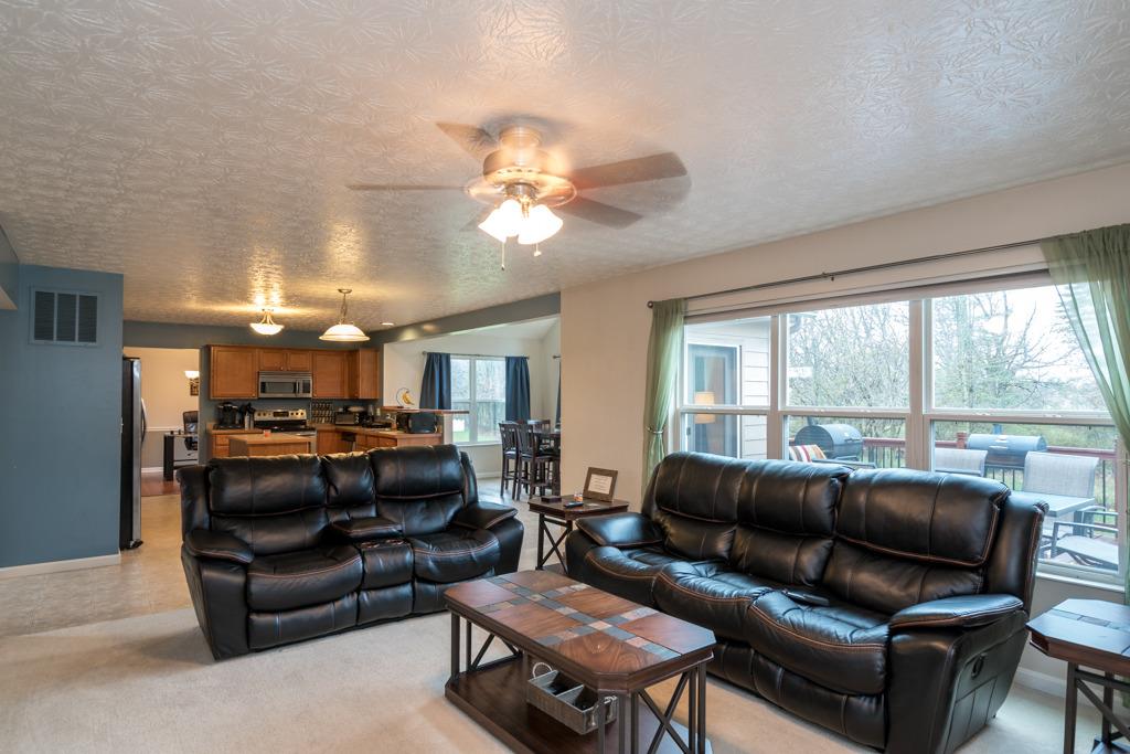 207 Charlie Dr