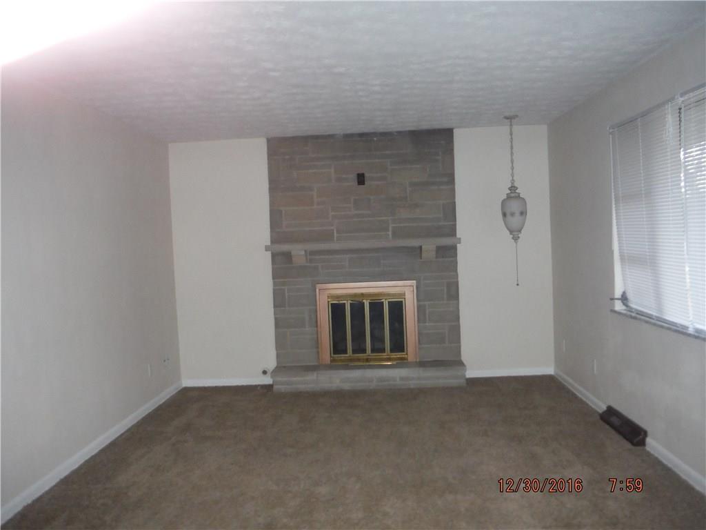 1369 Maplegrove Dr