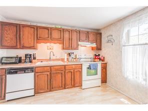 For Sale: 2400 Spring Valley Rd Miamisburg, OH 45342