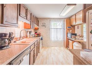 For Sale: 2400 Spring Valley Rd Miamisburg, OH 45342
