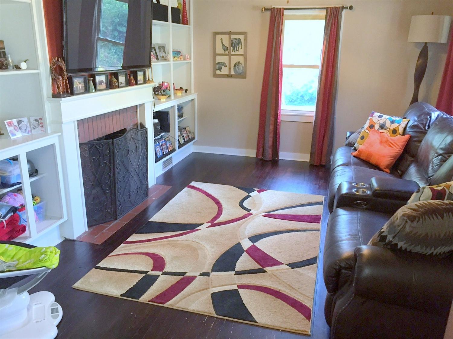 For Sale: 851 N 11th St Miamisburg, OH 45342