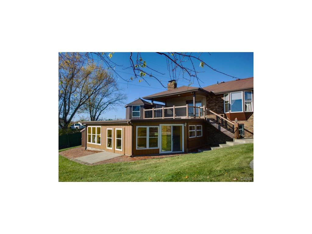 2095 Ashbrook