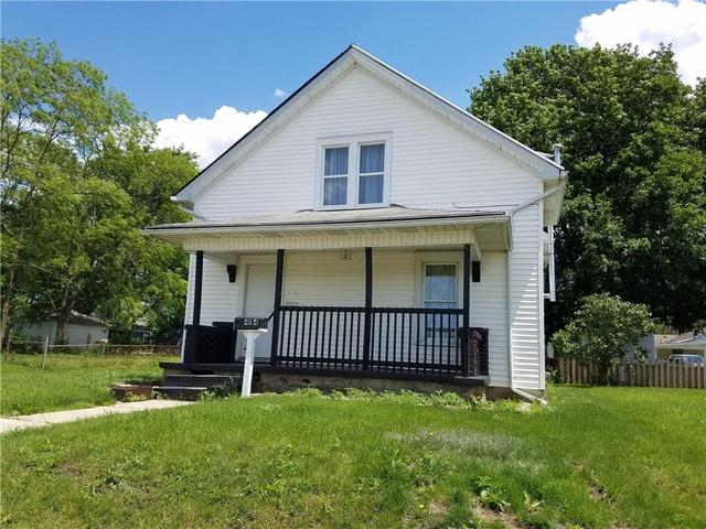 715 N College