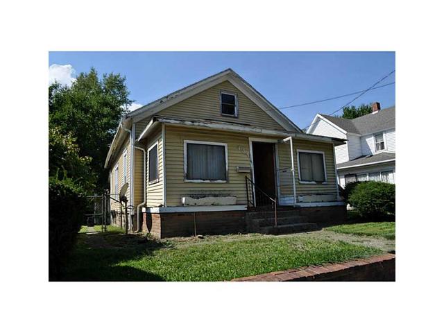 1001 Fourth Ave #63