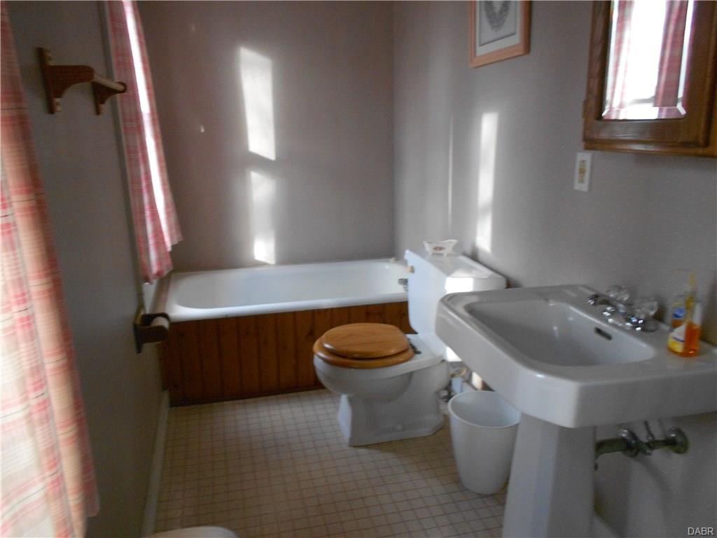 117 E Van Lake Dr