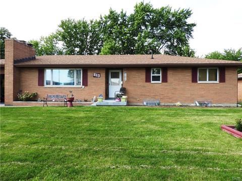 213 Scott Ave