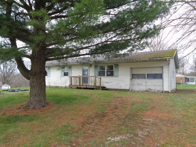 4028 Amber Ln, West Alexandria OH 45381