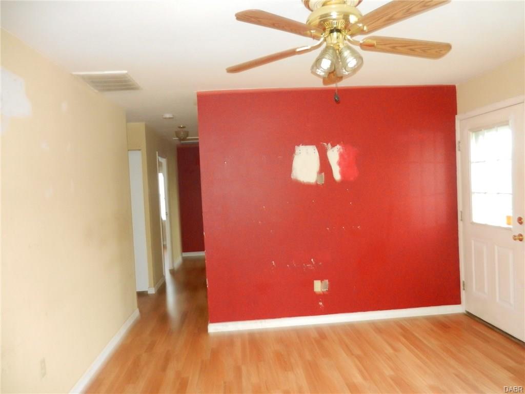 54 Lindway Dr