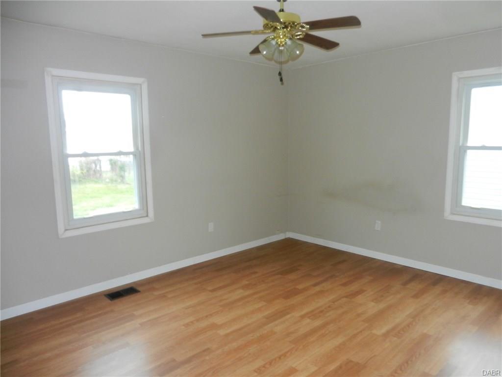 54 Lindway Dr