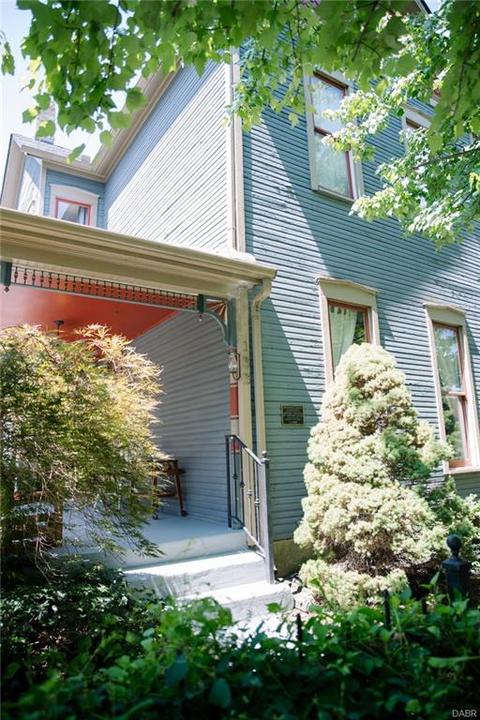 324 Johnson St