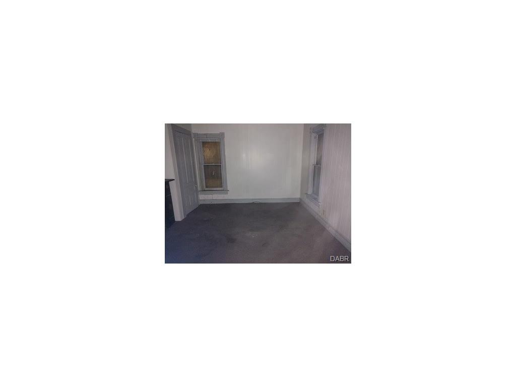 51 E Maplewood Ave