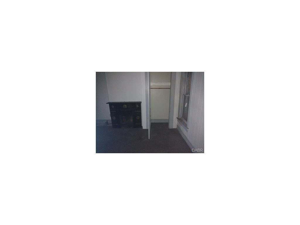 51 E Maplewood Ave