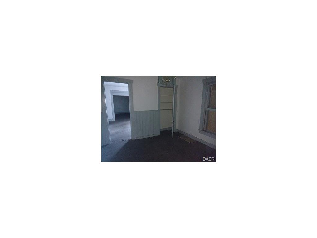 51 E Maplewood Ave