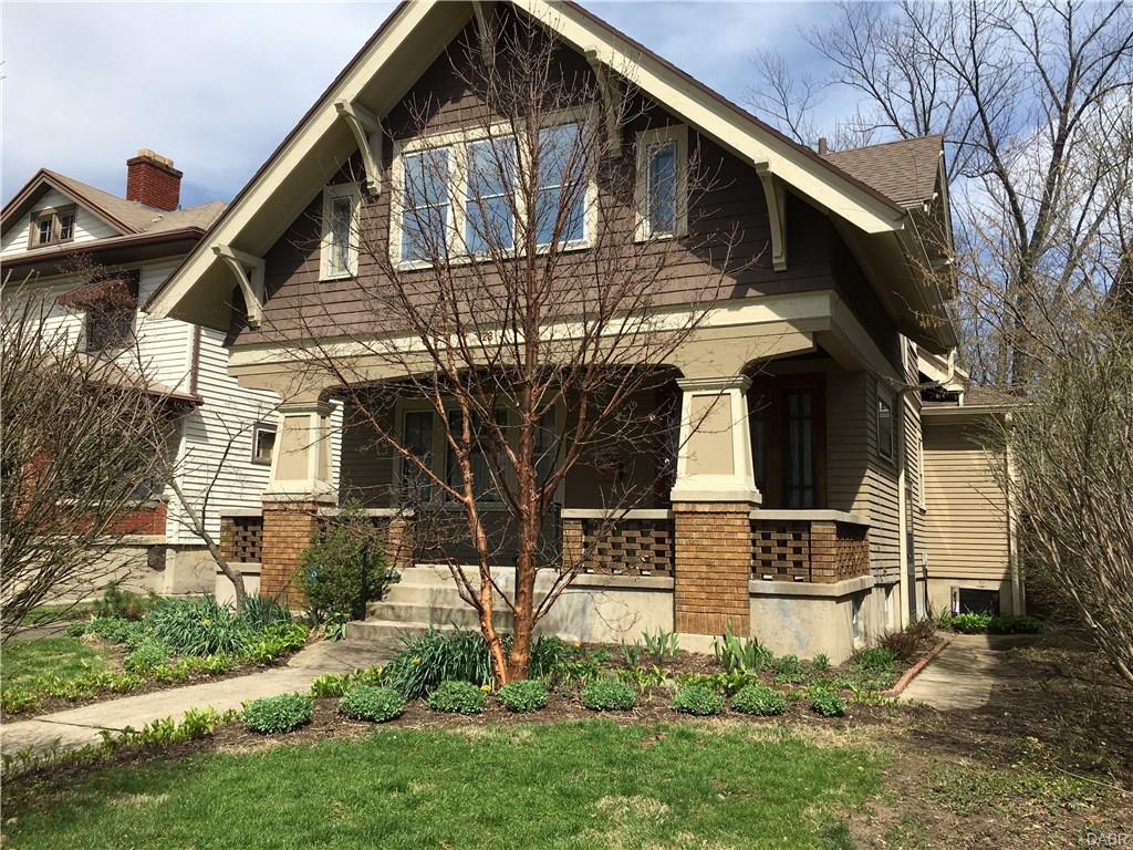39 Redwood Ave
