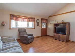 For Sale: 6142 Farmborough Dr Dayton, OH 45424