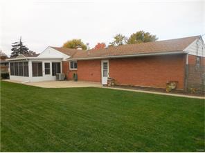 1220 Chateau Dr