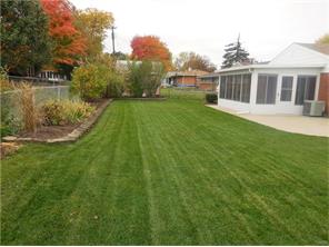 1220 Chateau Dr