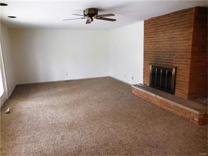 1220 Chateau Dr