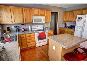 For Sale: 3550 King Edward Way Dayton, OH 45431