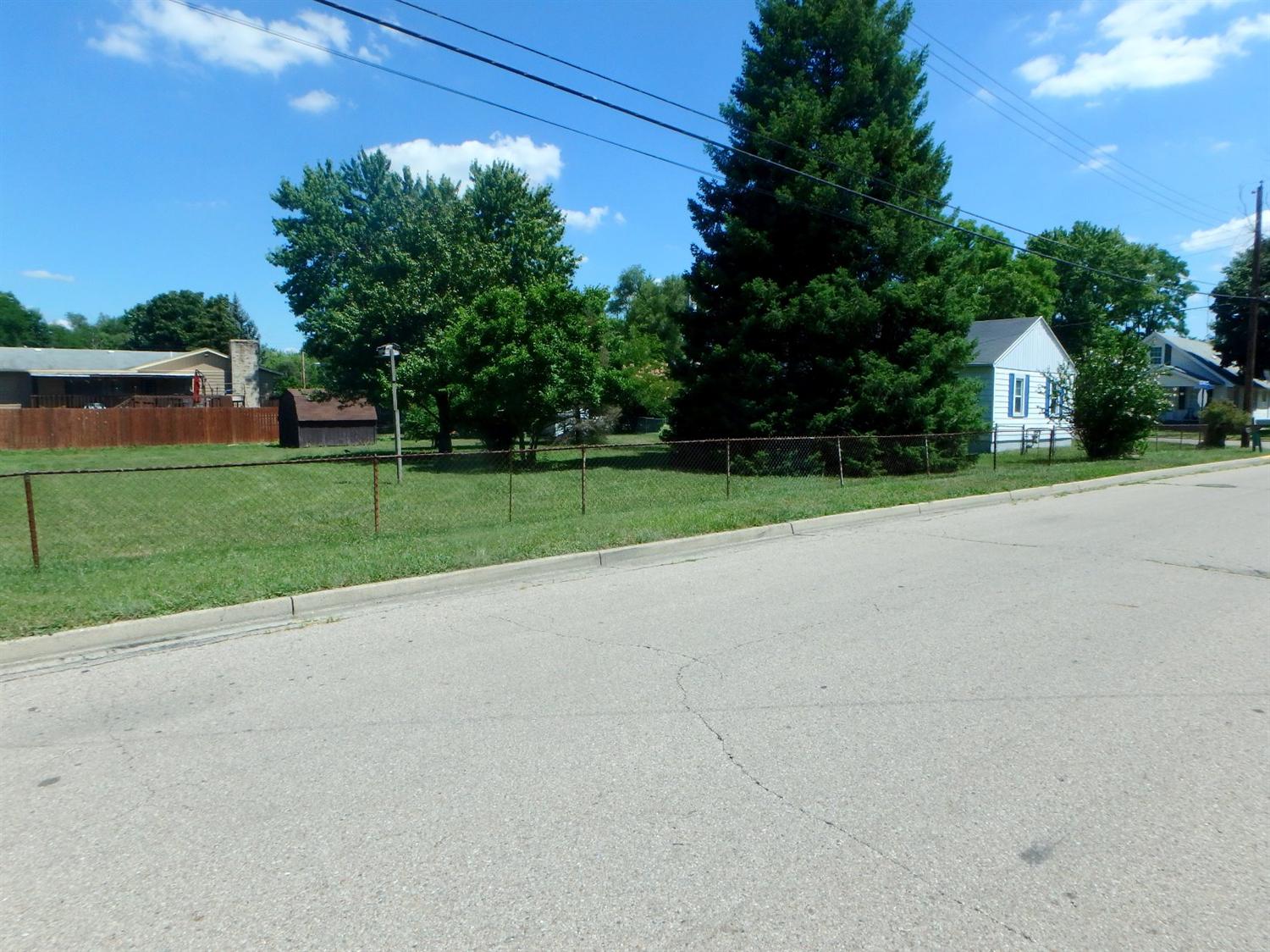 For Sale: 3501 Cozy Camp Rd Dayton, OH 45439