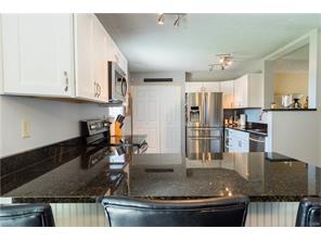 For Sale: 312 Applehill Dr Dayton, OH 45449